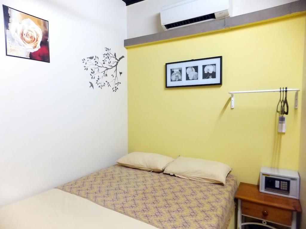 Hostel Feel At